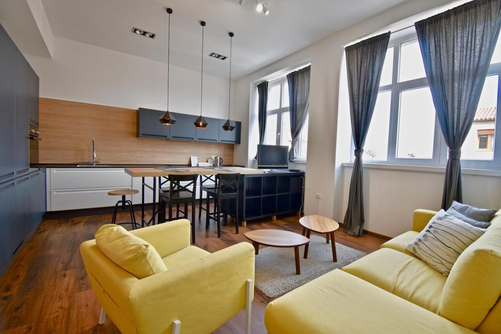 Apartment Modern With 2 Bedrooms Near Arena Pula